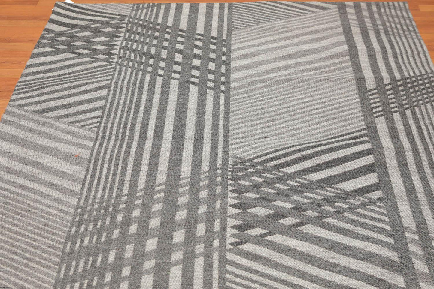 5'4" x 7'8" Hand Woven 100% Wool Flatweave Area Rug Contemporary Gray - VANT DESIGNS