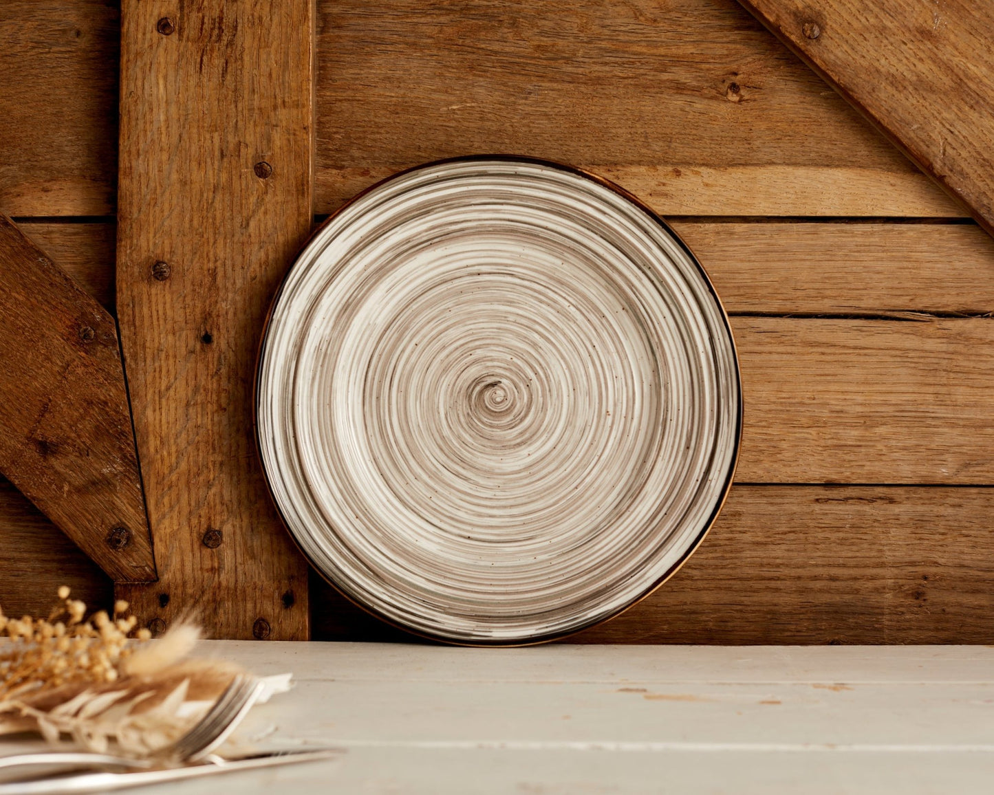 Hanoi Porcelain Round Dinner Plate - VANT DESIGNS