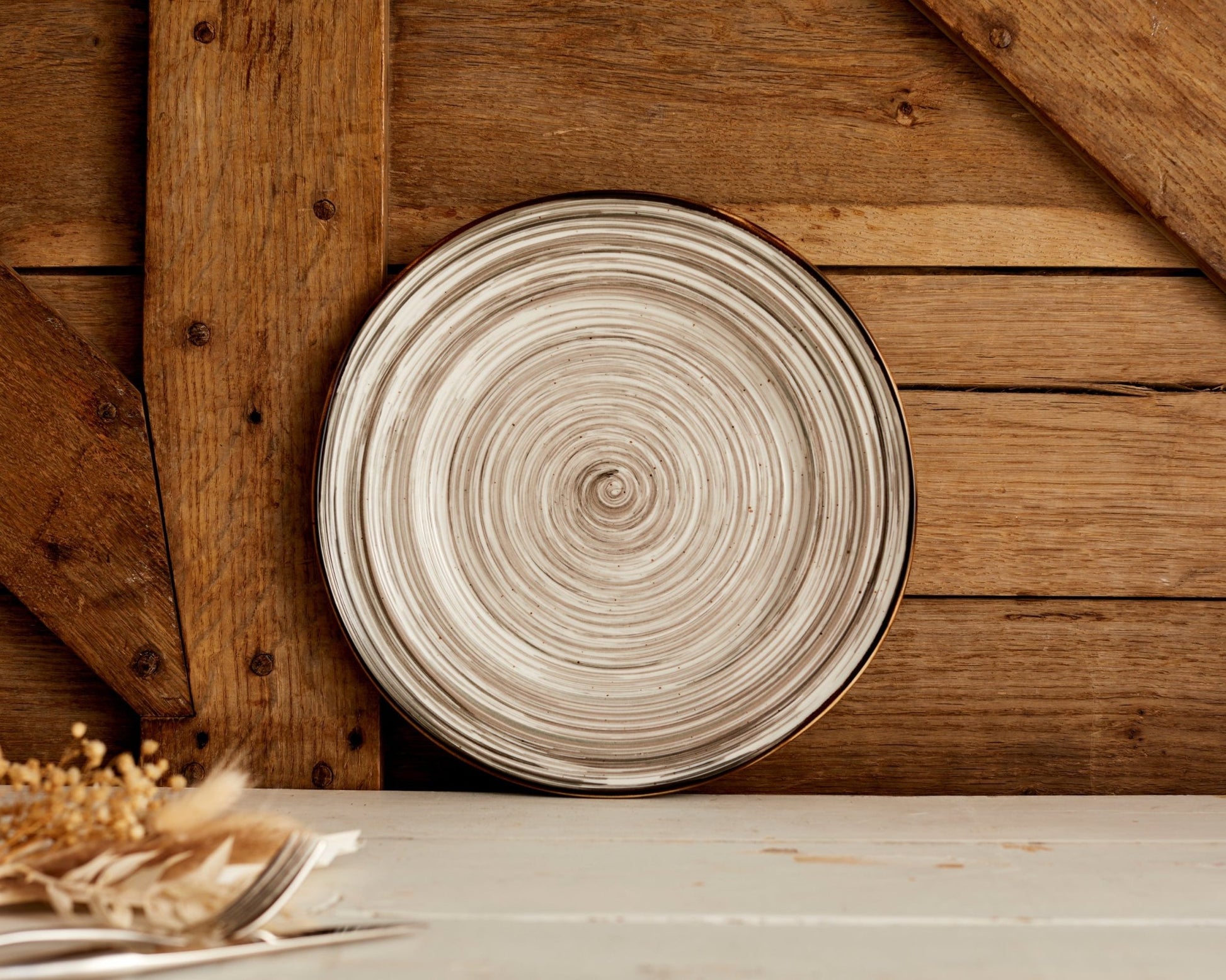 Hanoi Porcelain Round Dinner Plate - VANT DESIGNS